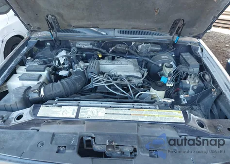 2000 Ford Explorer Limited из США, поврежденный, VIN 1FMDU85P6YZB43659